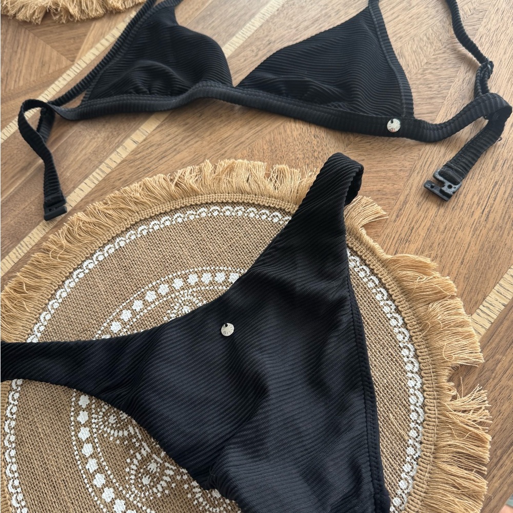 Black Ribbed Bikini Set - Picture 3 of 6